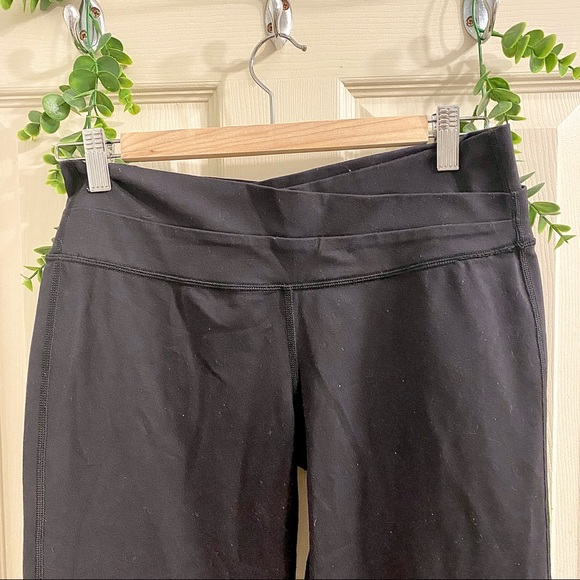 Lululemon flared legging crisscross waist - Picture 4 of 6